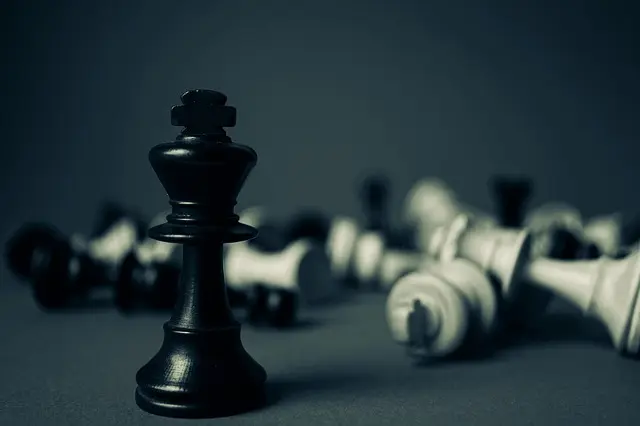 Comprendre les Règles Spécifiques du Jeu de Dames Russe