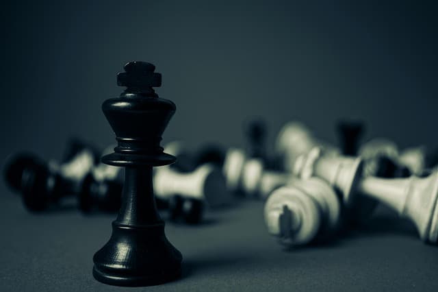 Les Règles Avancées du Jeu de Dames Simplifiées
